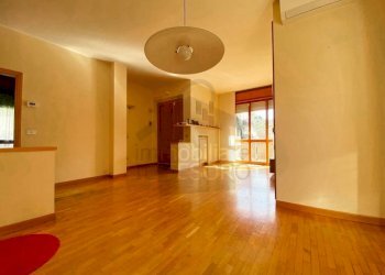 Soggiorno - Appartamento via Ugo Foscolo, 23, Verucchio - foto 5