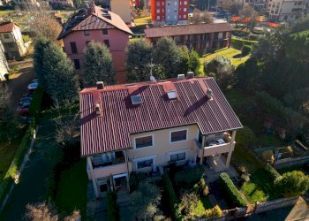 Casa all\'aperto - Four-room apartment VIA CAVOUR
 
8, Carnate - photo 2