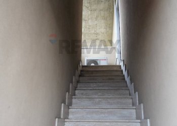 Scale - Quadrilocale VIA CAVOUR
 
8, Carnate - foto 16