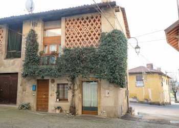 Edificio all\'aperto - Casa semi indipendente fratelli Cairoli
 
2, Merate - foto 7