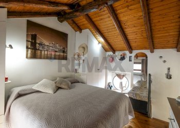 Camera / camera da letto - Casa semi indipendente fratelli Cairoli
 
2, Merate - foto 30