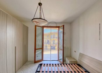 Camera da letto - Quadrilocale via Fratelli Rosselli, Verucchio - foto 12