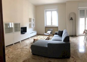 Salone - Apartment viale Coni Zugna, 33, Milano (neighborhood San Vittore) - photo 2