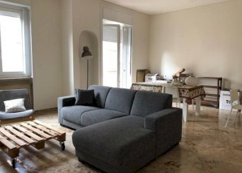 Salone - Appartamento viale Coni Zugna, 33, Milano (zona San Vittore) - foto 5