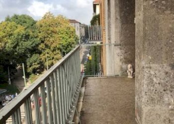 Balcone - Appartamento viale Coni Zugna, 33, Milano (zona San Vittore) - foto 7