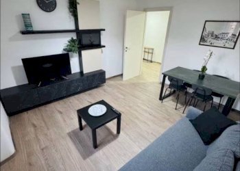 Salone - Trilocale via Fratelli Rosselli, 1, Milano - foto 1