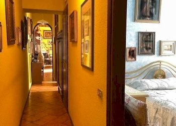 Corridoio - Four-room apartment via Antonio Rosmini, 3, Milano - photo 17