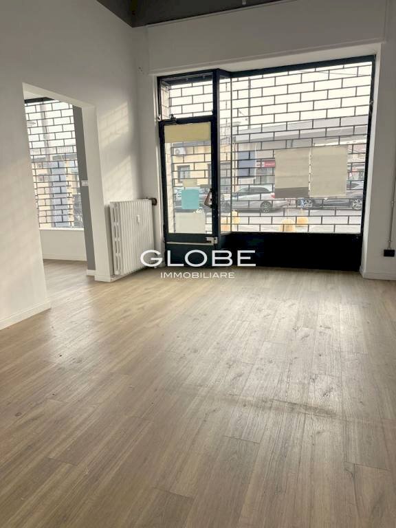 Dettagli - Shop via Vittorio Veneto, Ciriè - photo 1