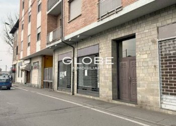 Facciata - Shop via Vittorio Veneto, Ciriè - photo 9