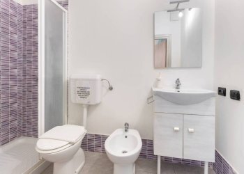 Bagno - Appartamento viale Bruno Radich, 21, Grugliasco - foto 9