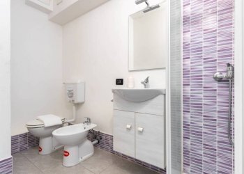 Bagno - Appartamento viale Bruno Radich, 21, Grugliasco - foto 12