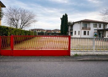 Ingresso - Villa via dei Partigiani, 5/a, Valeggio sul Mincio - foto 3