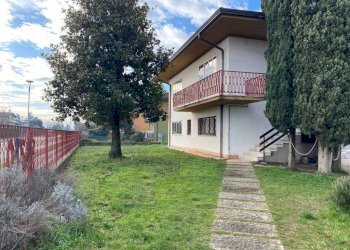 Vista - Villa via dei Partigiani, 5/a, Valeggio sul Mincio - foto 4