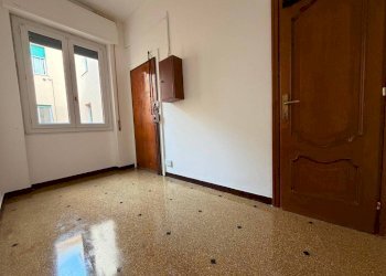 Ingresso - Two-room apartment via Stefano Dondero, 8, Genova (neighborhood Sampierdarena) - photo 8