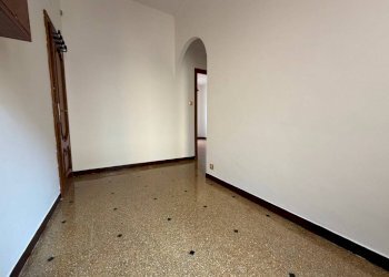 Ingresso - Two-room apartment via Stefano Dondero, 8, Genova (neighborhood Sampierdarena) - photo 18
