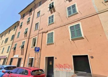 Facciata - Appartamento via Rivarolo, 26, Genova (zona Bolzaneto) - foto 7