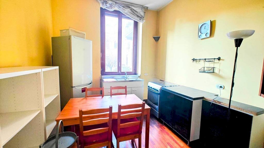 Cucina - Three-room apartment corso Rodolfo Montevecchio, 53, Torino (neighborhood Crocetta) - photo 1