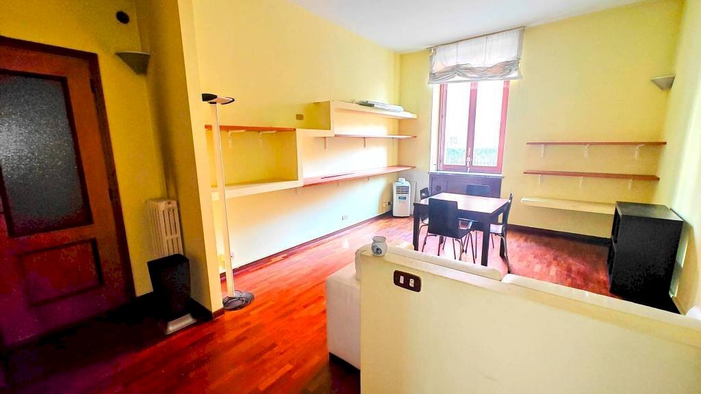 Soggiorno - Three-room apartment corso Rodolfo Montevecchio, 53, Torino (neighborhood Crocetta) - photo 3