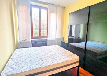 Camera da letto - Three-room apartment corso Rodolfo Montevecchio, 53, Torino (neighborhood Crocetta) - photo 4