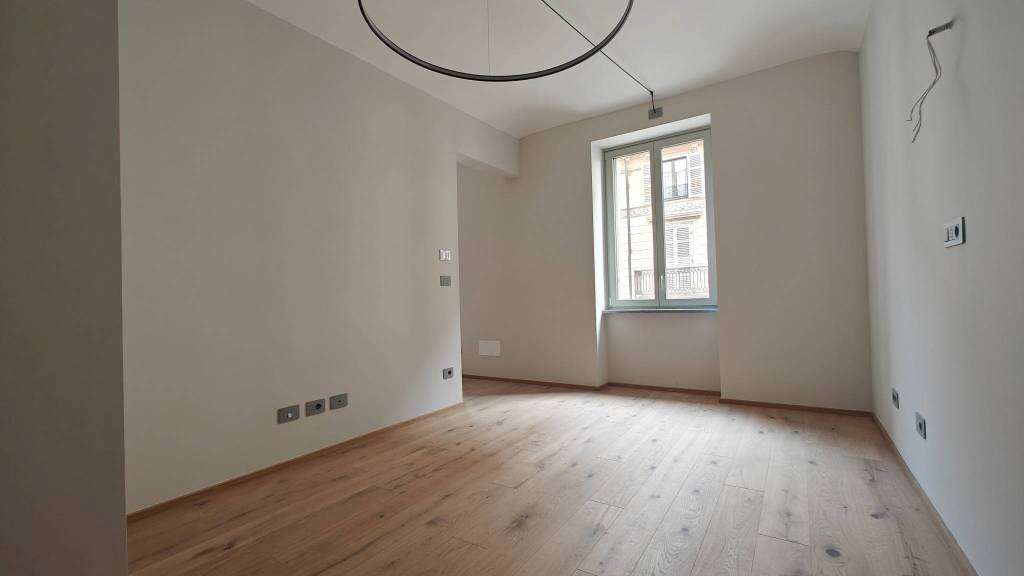 Camera da letto - Three-room apartment via Madama Cristina, 65, Torino (neighborhood San Salvario) - photo 3