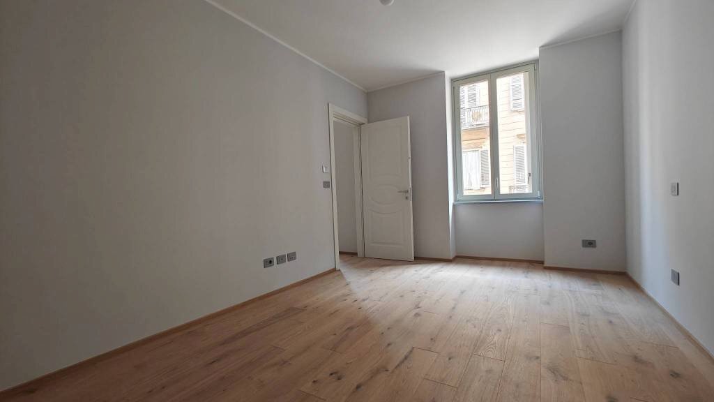 Camera da letto - Bilocale via Madama Cristina, 65, Torino (zona San Salvario) - foto 3