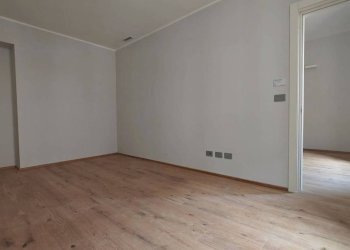 Camera da letto - Bilocale via Madama Cristina, 65, Torino (zona San Salvario) - foto 4