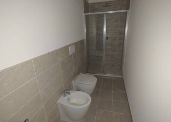 Bagno - Bilocale via Madama Cristina, 65, Torino (zona San Salvario) - foto 6