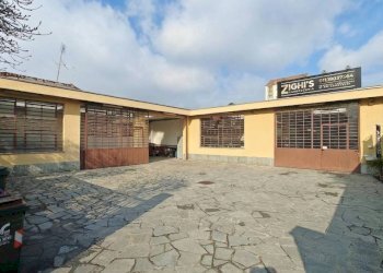 Vista - Capannone via Carlo Pisacane, 10, Torino (zona Mirafiori Sud) - foto 1