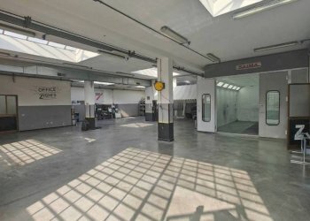 Interno non residenziale - Capannone via Carlo Pisacane, 10, Torino (zona Mirafiori Sud) - foto 4