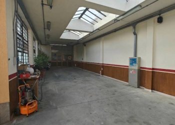 Interno non residenziale - Capannone via Carlo Pisacane, 10, Torino (zona Mirafiori Sud) - foto 8