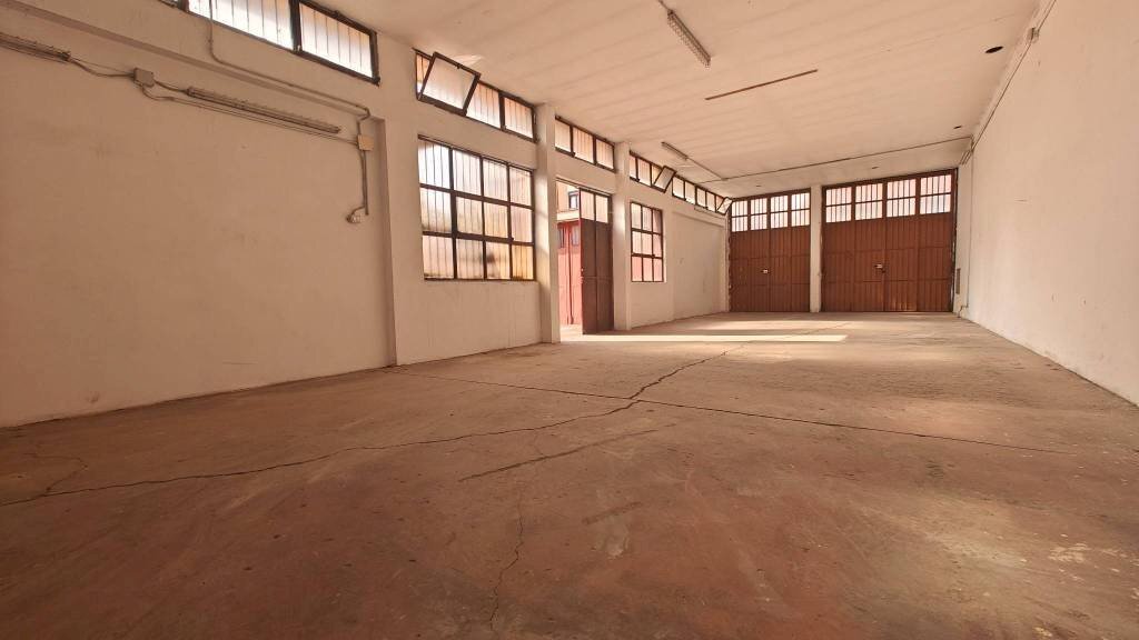 Magazzino - Magazzino via Carlo Pisacane, 31, Torino (zona Mirafiori Sud) - foto 1