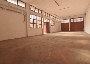 Magazzino - Magazzino via Carlo Pisacane, 31, Torino (zona Mirafiori Sud) - foto 1