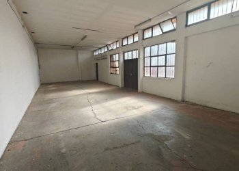 Magazzino - Magazzino via Carlo Pisacane, 31, Torino (zona Mirafiori Sud) - foto 3