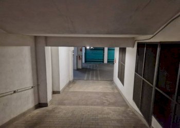 Magazzino - Box via Giuseppe Grabinski, Bologna (zona Centro Storico) - foto 6