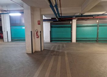 Posto macchina - Box via Giuseppe Grabinski, Bologna (zona Centro Storico) - foto 8