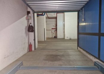 Interno non residenziale - Box via Giuseppe Grabinski, Bologna (zona Centro Storico) - foto 16