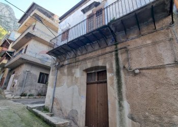Edificio all\'aperto - Independent house corso ruggero I
 
65, San Giuseppe Jato - photo 2