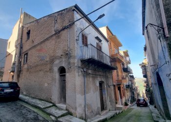 Edificio all\'aperto - Independent house corso ruggero I
 
65, San Giuseppe Jato - photo 13