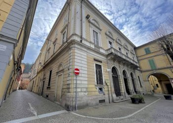 Facciata - Bilocale piazza Gavino Lugano, Tortona - foto 1