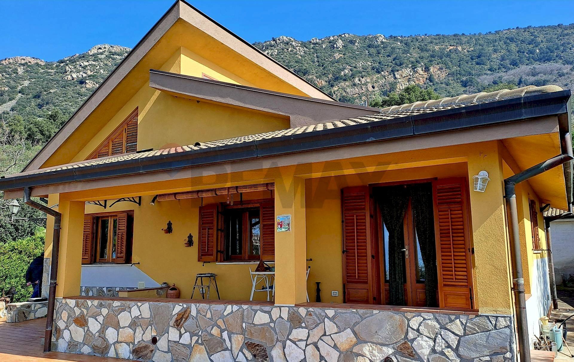 Facciata principale - Villa contrada pedale
 
s/n, Collesano - foto 3