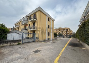 Edificio all\'aperto - Three-room apartment Via Giuseppina Greco
 
10, Santa Flavia - photo 27