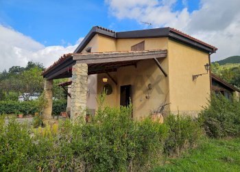 Casa all\'aperto - Villa ss 643, Polizzi Generosa - photo 1
