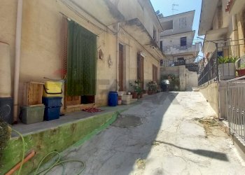 Edificio all\'aperto - Casa semi indipendente via Felice Russo
 
66, Balestrate - foto 9