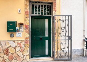 Edificio all\'aperto - Two-room apartment cortile primo carbone
 
1, Palermo - photo 10