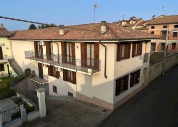 Vista - Three-room apartment via San Martino, Castelnuovo Scrivia - photo 1