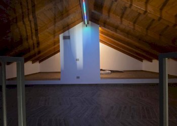 Foto 40 - Semi-detached house Via Dante
 
33, Opera - photo 40