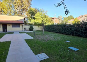 Foto 79 - Semi-detached house Via Dante
 
33, Opera - photo 79