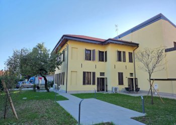 Foto 81 - Semi-detached house Via Dante
 
33, Opera - photo 81