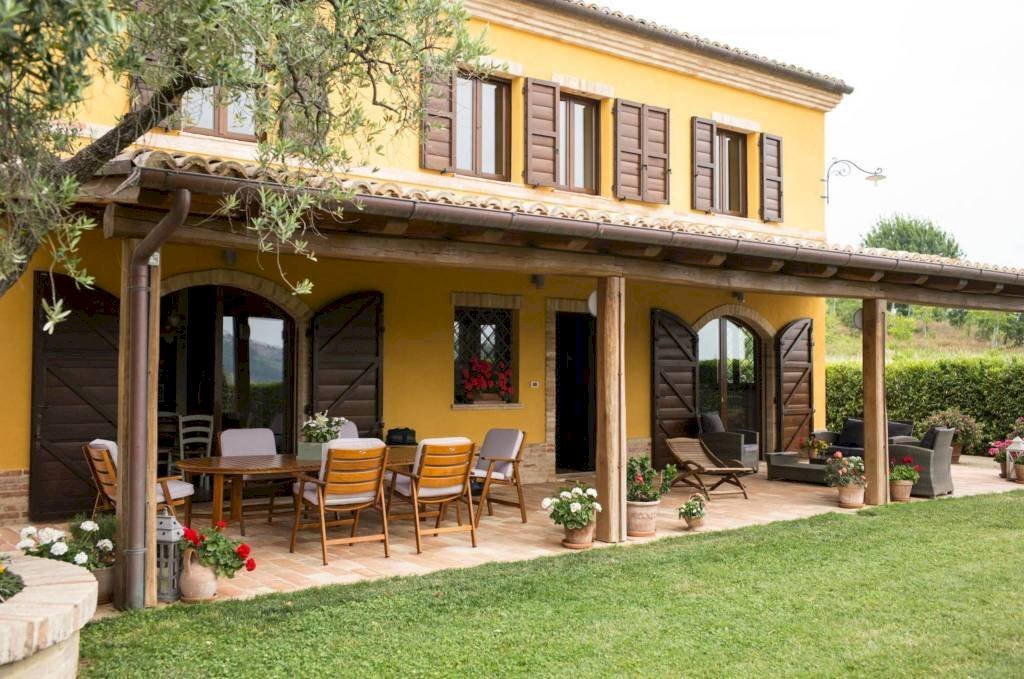 Facciata - Rustico via Acquaviva, Osimo - foto 2