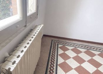 Stanza non arredata - Trilocale via di Saliceto, Bologna (zona Bolognina) - foto 10
